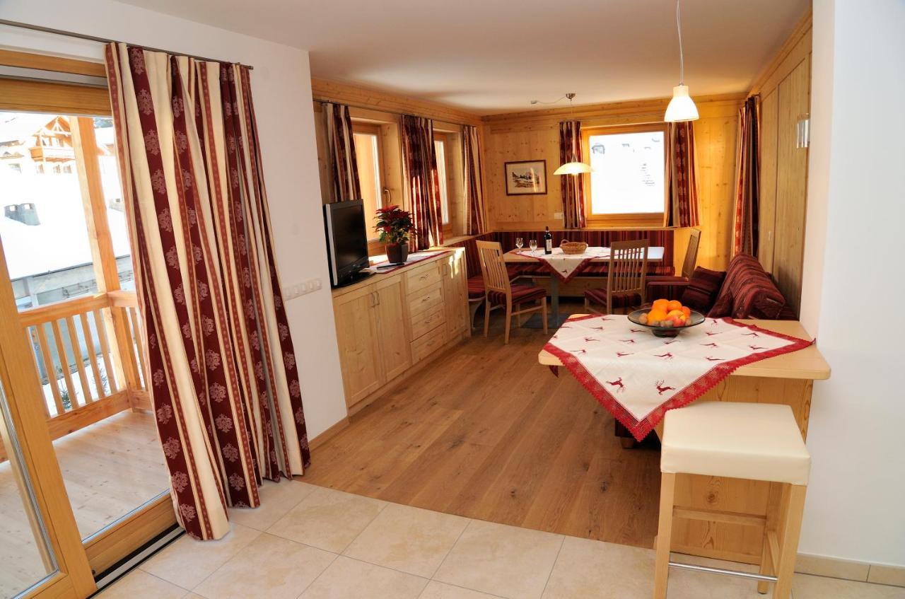 Chalet Regina เซลวาดีวัลการ์เดนา ห้อง รูปภาพ