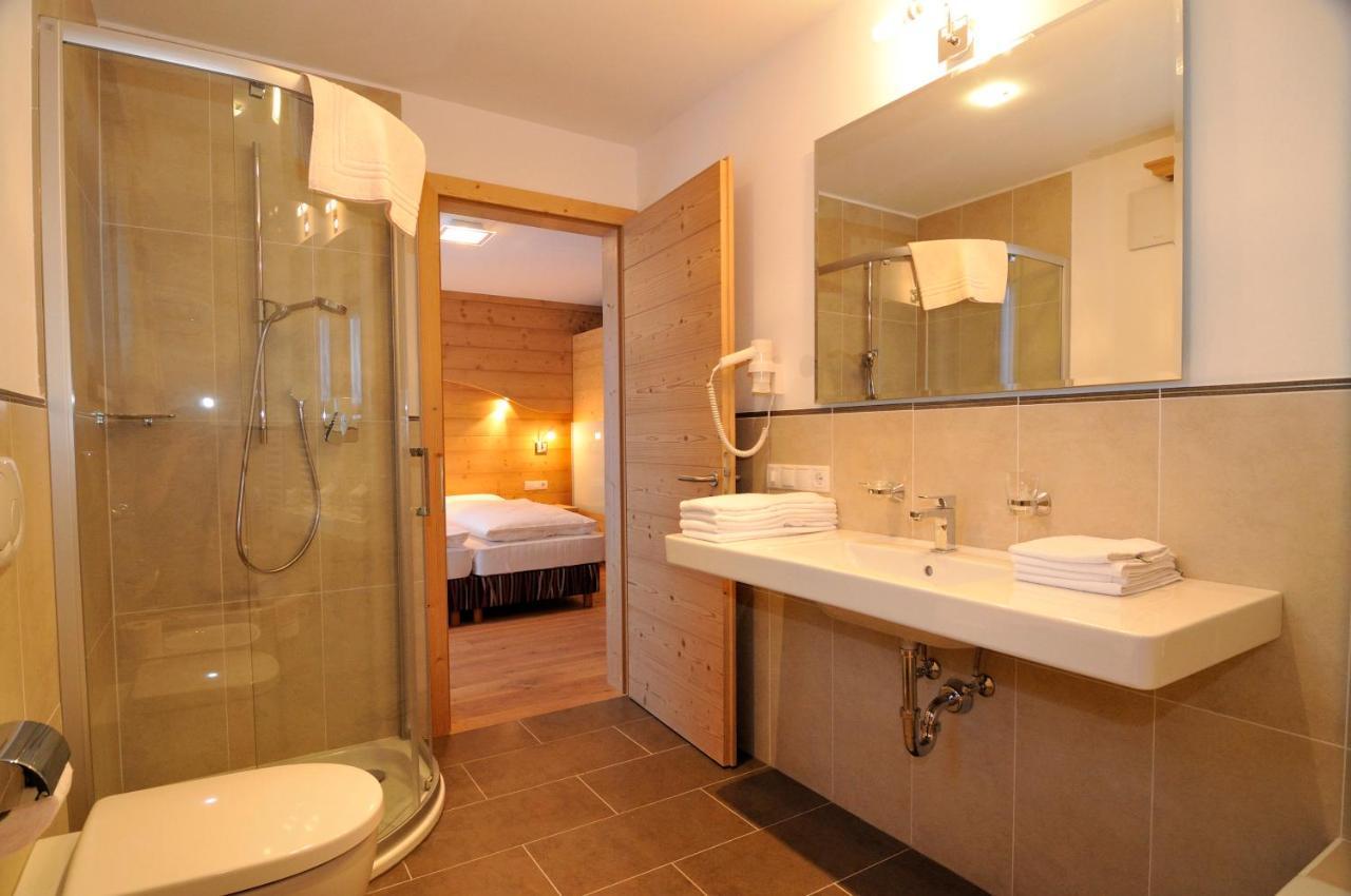 Chalet Regina เซลวาดีวัลการ์เดนา ภายนอก รูปภาพ