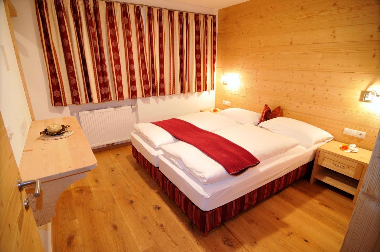Chalet Regina เซลวาดีวัลการ์เดนา ภายนอก รูปภาพ