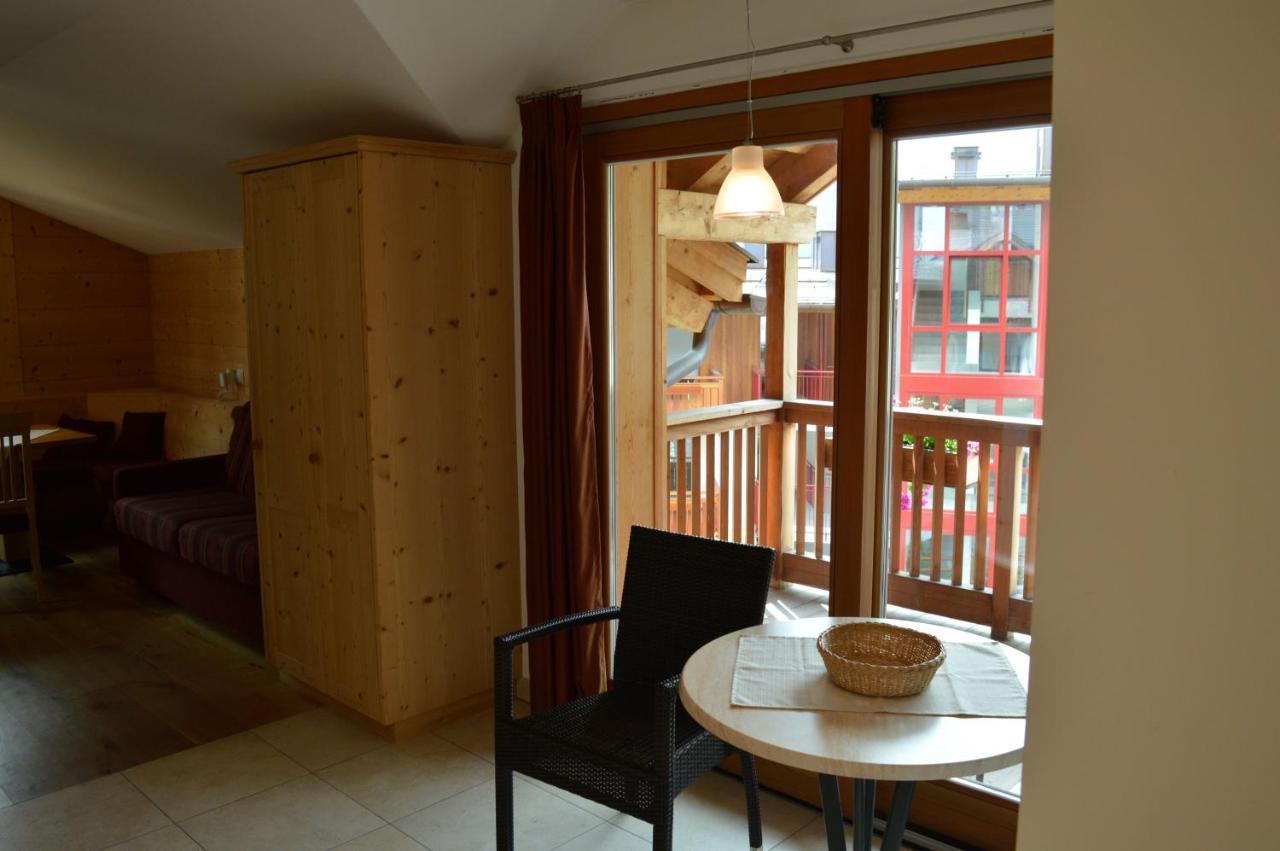 Chalet Regina เซลวาดีวัลการ์เดนา ภายนอก รูปภาพ